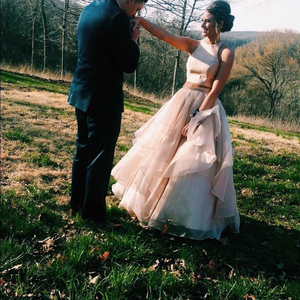 Sherri Hill prom dress